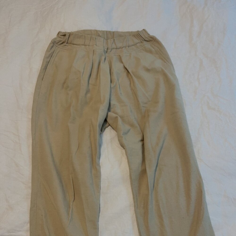 Black Crane Beige Pants